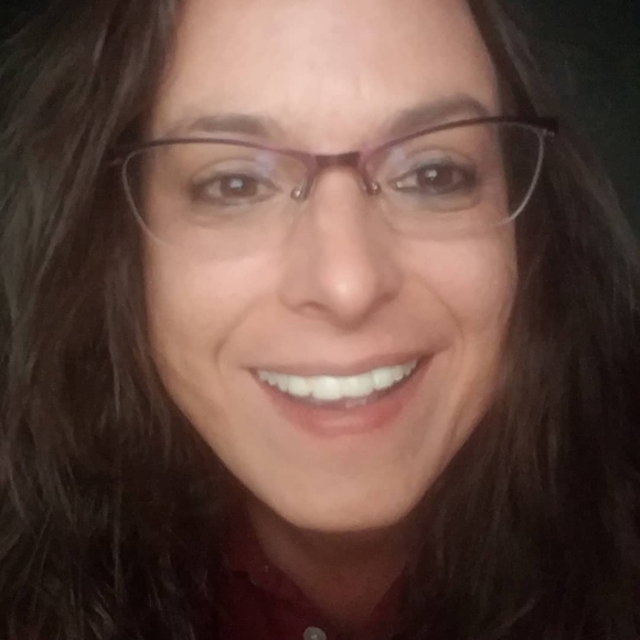 Meet your Posher, Derek - Picture 2 of 2